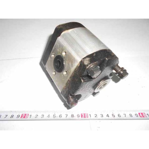Насос шестеренний CBN-E306 R JM240/244 - 13384ТР